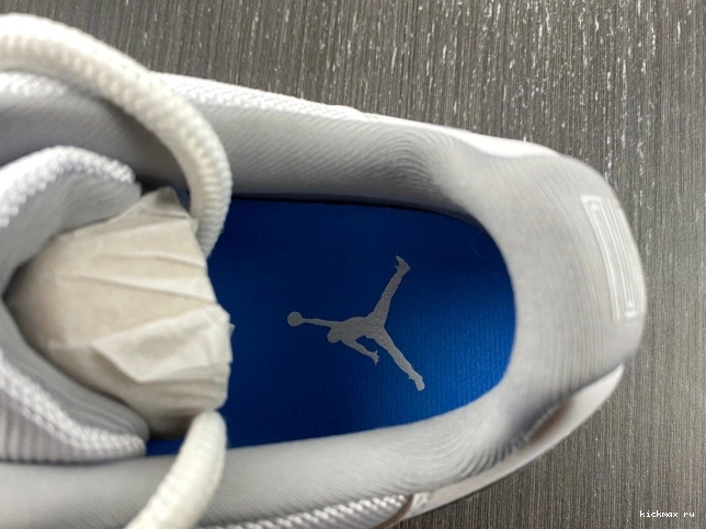 Cheap MAX Jordan AV2187-140 Air Low Cement 11 Grey 0811